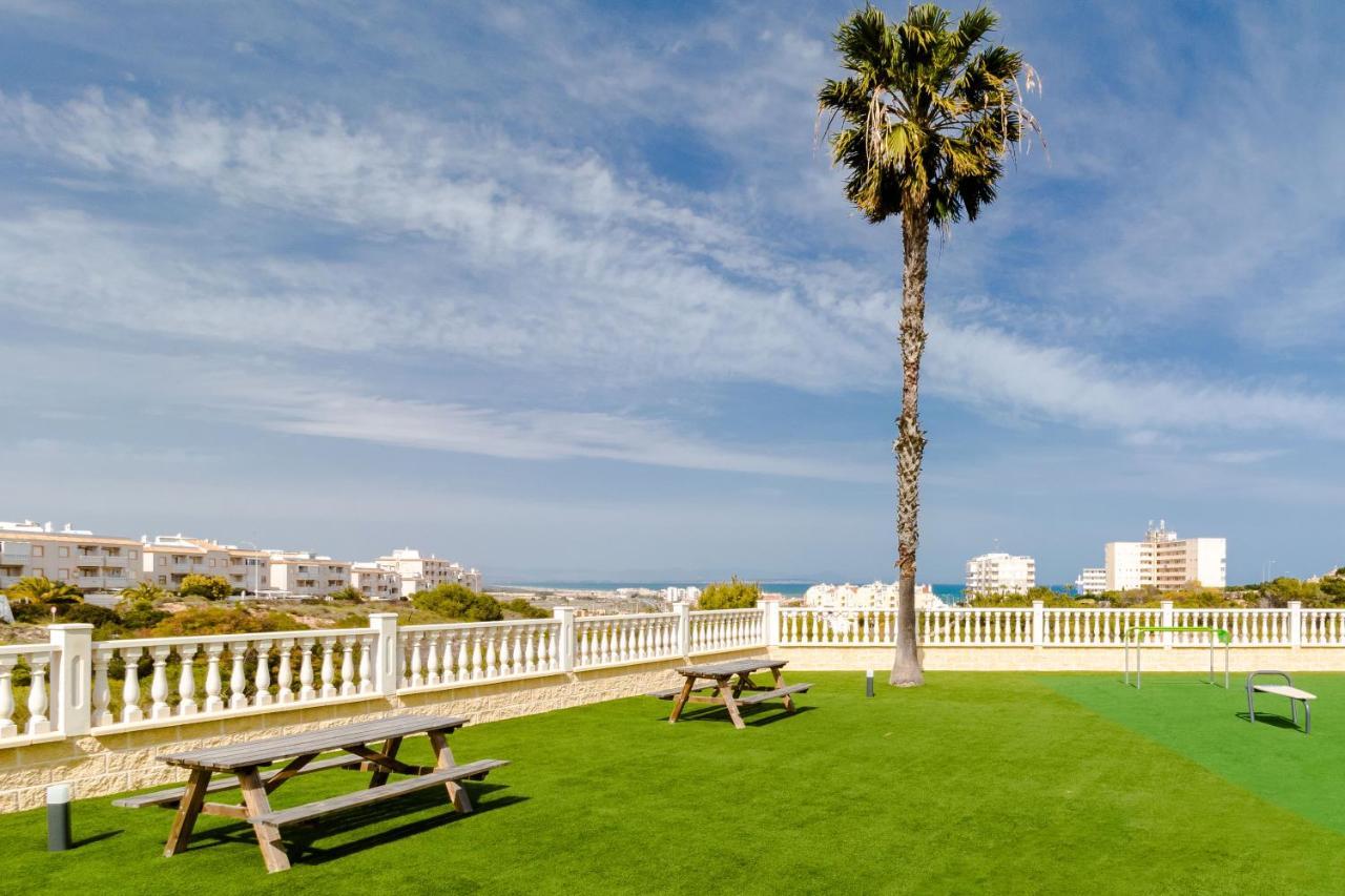 Nice House With Tennis Court,Sports And Playground Torrevieja Buitenkant foto